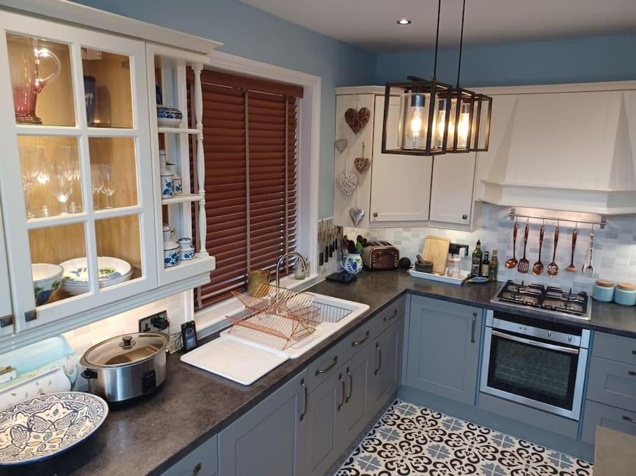 7 Cromwell Gardens - 2 Bed House